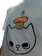 Load image into Gallery viewer, cupcake cat Tshirt