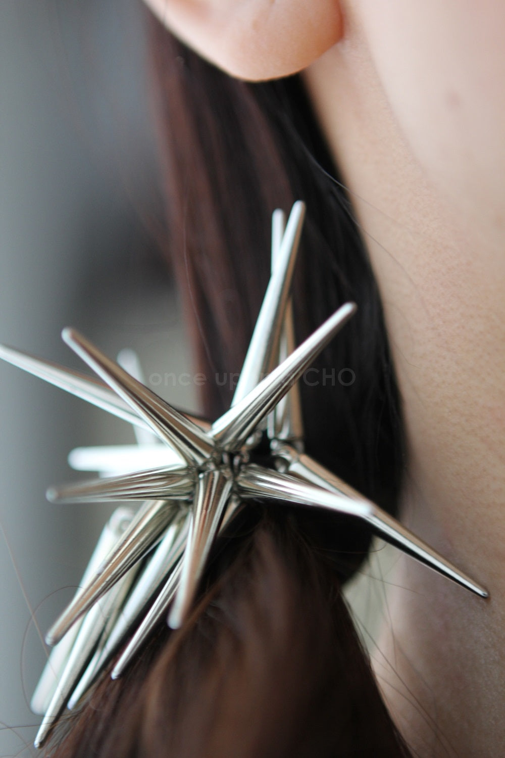 spikey spike hair tie